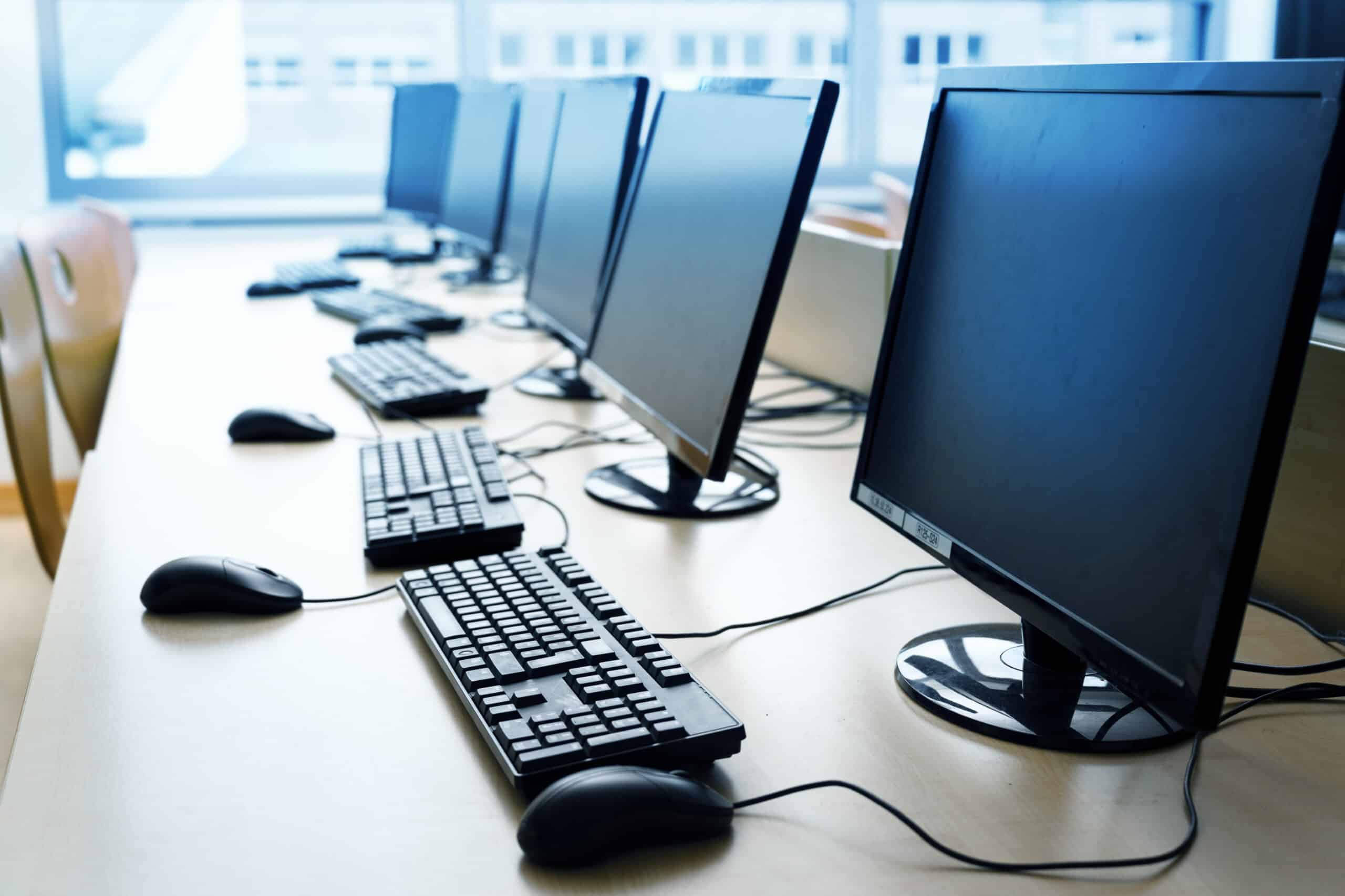 Preparing for Windows 10 End of Life in 2025: A Guide for Businesses