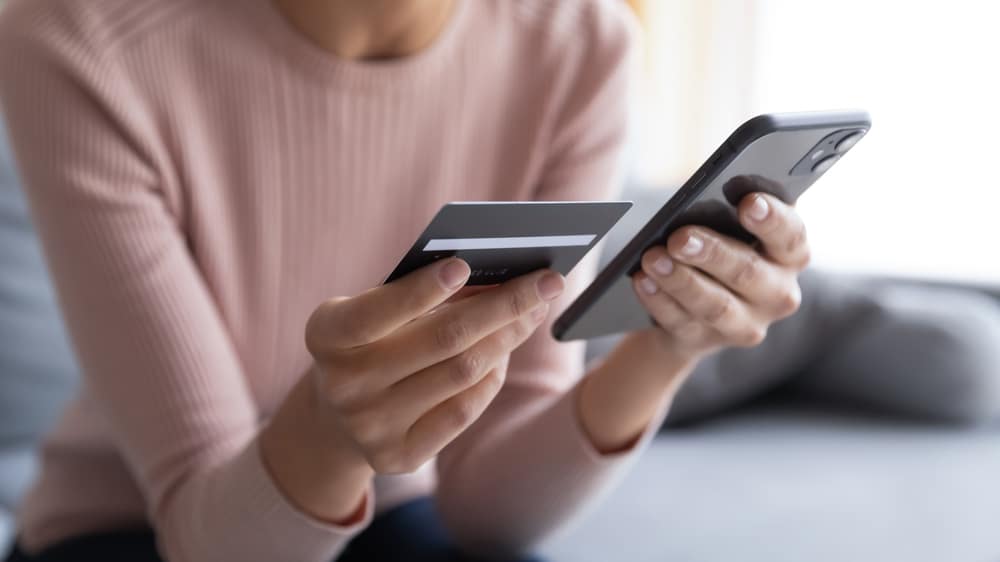 Deck the Halls with Cybersecurity : How to Spot and Avoid Holiday Scams
