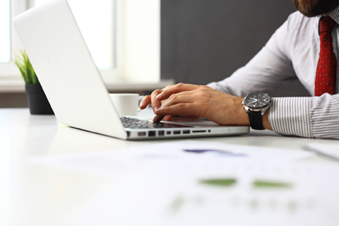 How Long Do Computers Last? 10 Signs You Need a New One